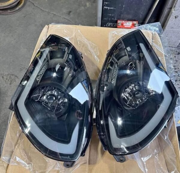 Spec-D Projector Headlights Infiniti G35 Sequential LED Bar Signal - Black / Chrome / Smoked