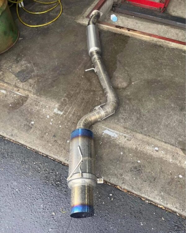 Tomei exhaust